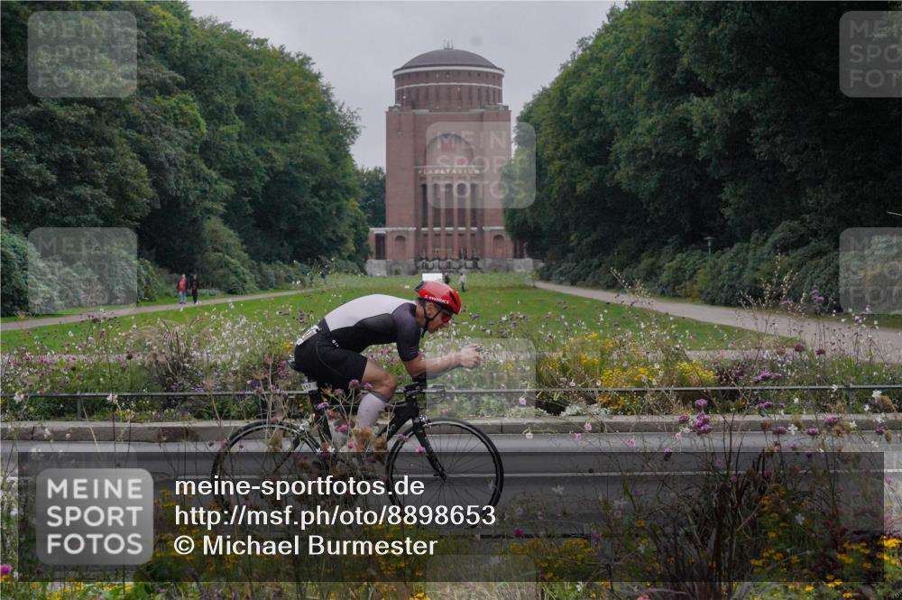 14.09.2025 - Stadtparktriathlon Michael Burmester http://msf.ph/oto/8898653 14.09.2025 09:05:22 Radfahren 312, 351, 355, 408, 416, 436 meine-sportfotos.de