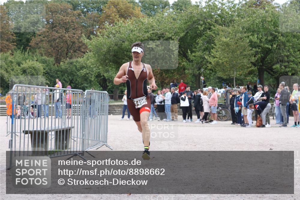 14.09.2025 - Stadtparktriathlon Strokosch-Dieckow http://msf.ph/oto/8898662 14.09.2025 14:00:52 Ziel 1495 meine-sportfotos.de