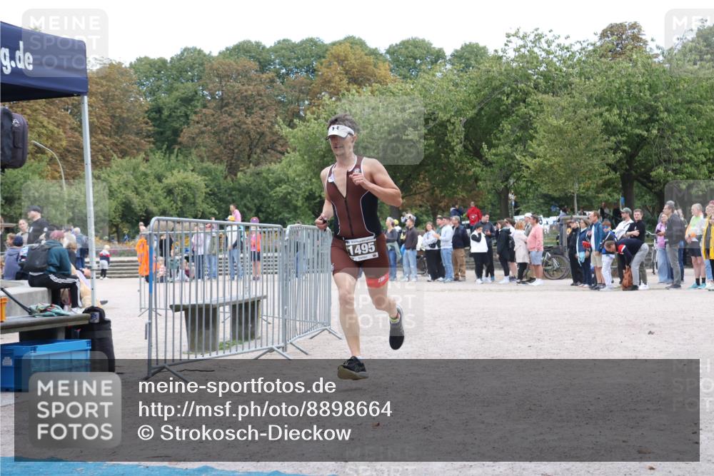 14.09.2025 - Stadtparktriathlon Strokosch-Dieckow http://msf.ph/oto/8898664 14.09.2025 14:00:53 Ziel 1495 meine-sportfotos.de