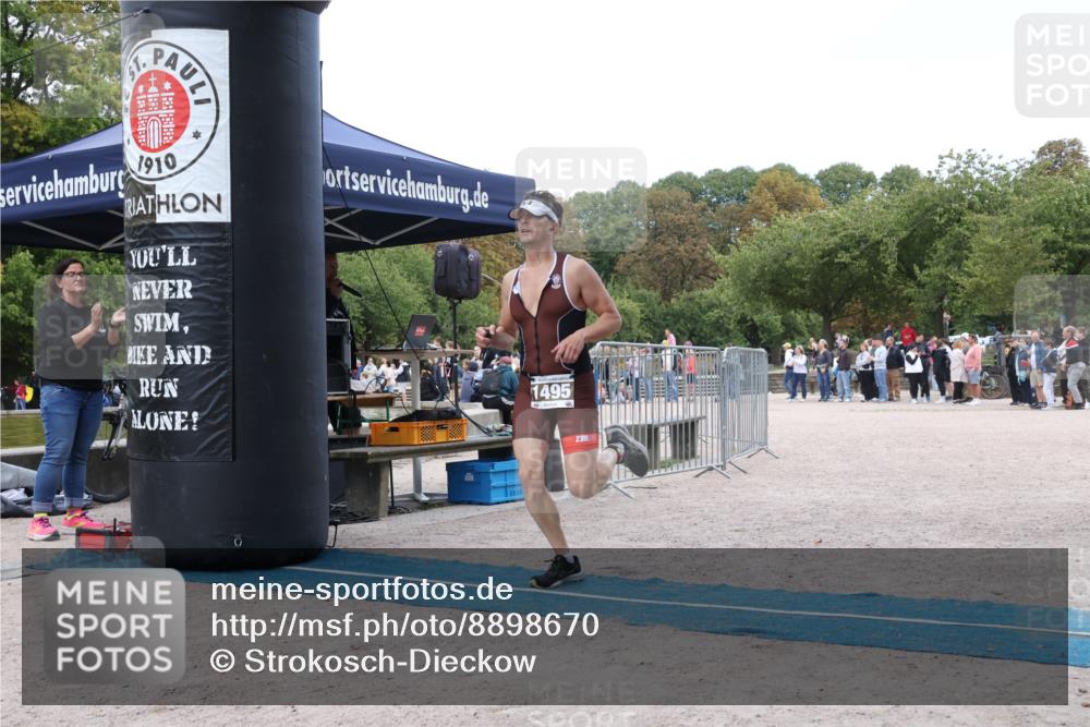 14.09.2025 - Stadtparktriathlon Strokosch-Dieckow http://msf.ph/oto/8898670 14.09.2025 14:00:54 Ziel 1495 meine-sportfotos.de