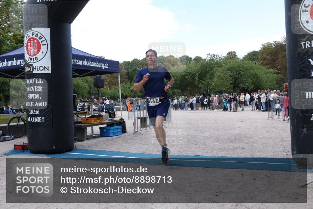 14.09.2025 - Stadtparktriathlon Strokosch-Dieckow http://msf.ph/oto/8898713 14.09.2025 14:02:23 Ziel 1517, 1601 meine-sportfotos.de