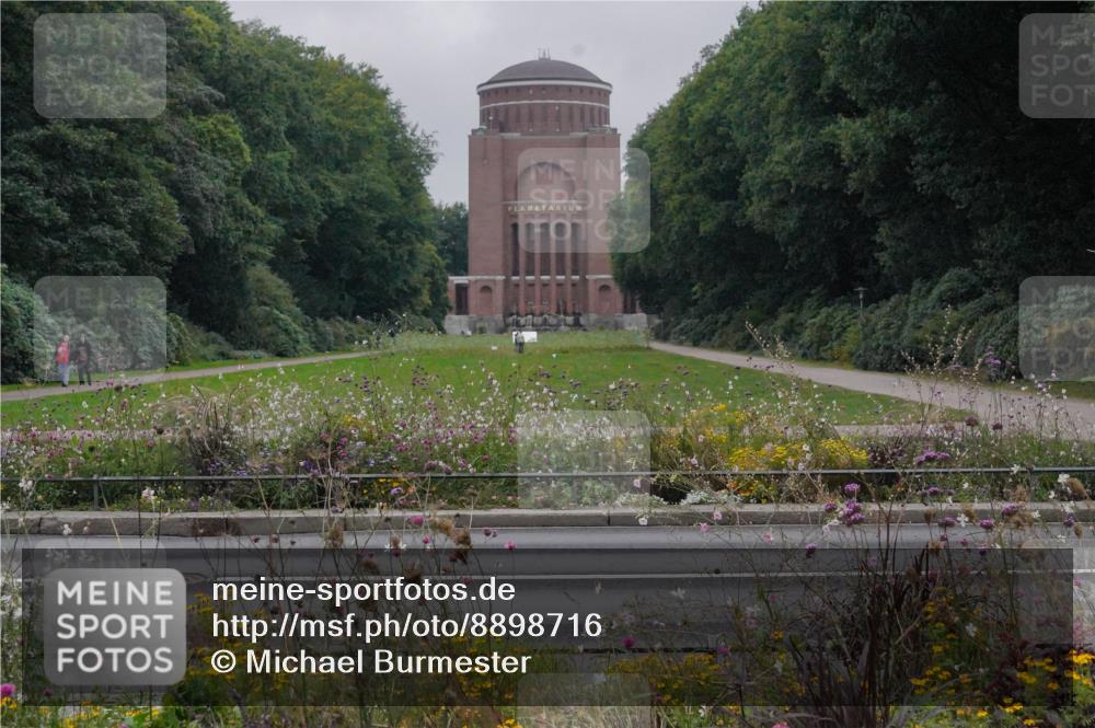 14.09.2025 - Stadtparktriathlon Michael Burmester http://msf.ph/oto/8898716 14.09.2025 09:05:55 Radfahren 307, 320, 356, 412, 480 meine-sportfotos.de