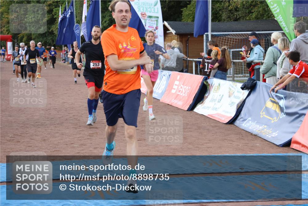 14.09.2025 - Airport Race Strokosch-Dieckow http://msf.ph/oto/8898735 14.09.2025 12:25:59 Ziel 96, 253, 633, 649, 777, 1344, 1346, 1717, 1792, 1880, 1895, 1912, 2161, 5029 meine-sportfotos.de