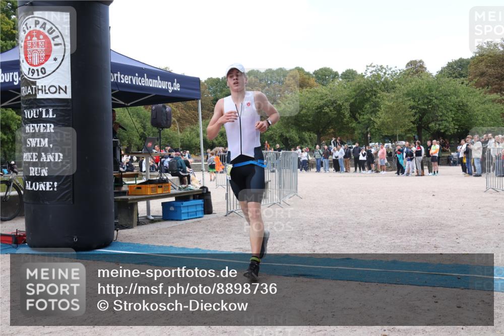 14.09.2025 - Stadtparktriathlon Strokosch-Dieckow http://msf.ph/oto/8898736 14.09.2025 14:02:53 Ziel 1551 meine-sportfotos.de