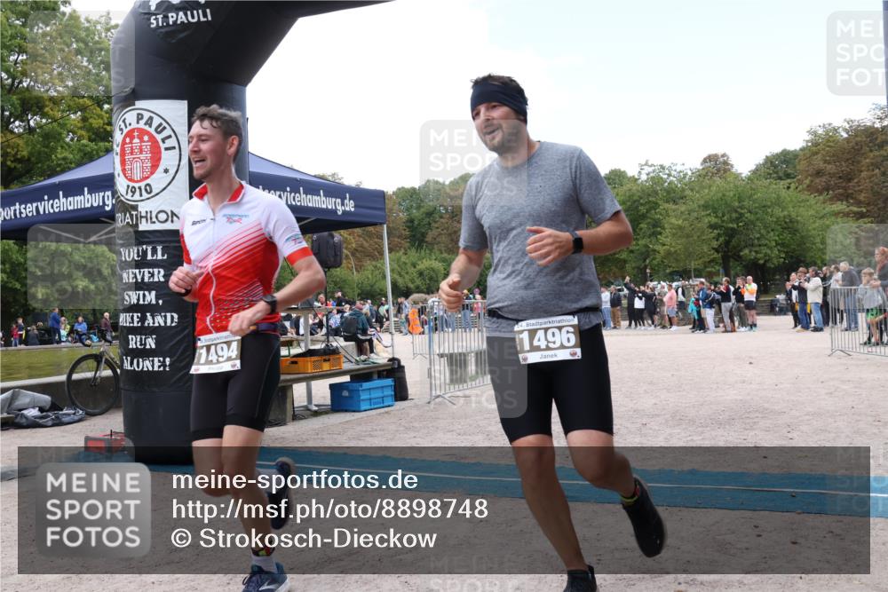 14.09.2025 - Stadtparktriathlon Strokosch-Dieckow http://msf.ph/oto/8898748 14.09.2025 14:03:27 Ziel 1494, 1496, 1573 meine-sportfotos.de