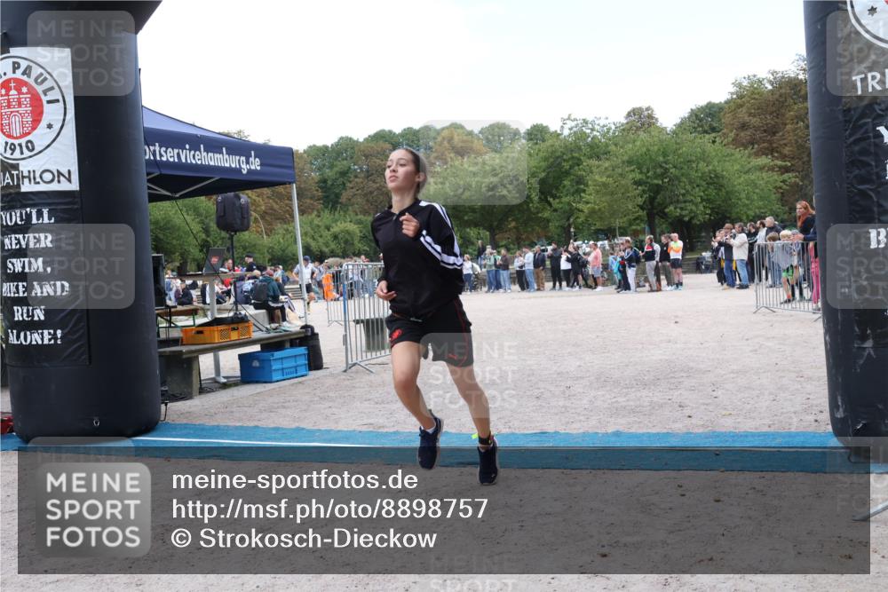 14.09.2025 - Stadtparktriathlon Strokosch-Dieckow http://msf.ph/oto/8898757 14.09.2025 14:03:29 Ziel 1397, 1494, 1496, 1573 meine-sportfotos.de