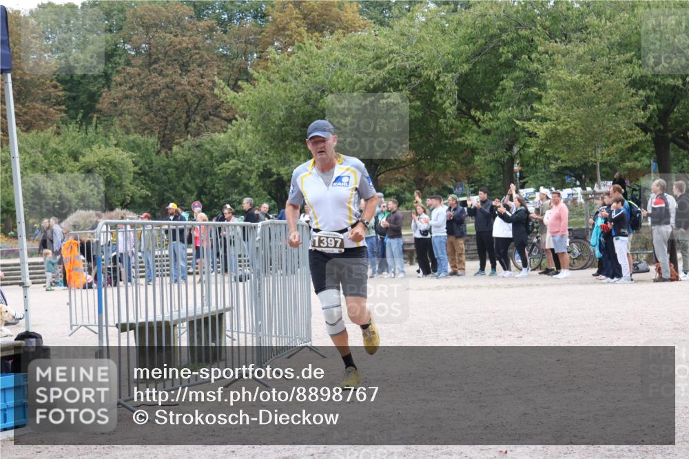 14.09.2025 - Stadtparktriathlon Strokosch-Dieckow http://msf.ph/oto/8898767 14.09.2025 14:03:35 Ziel 1397, 1573 meine-sportfotos.de