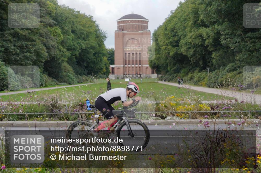 14.09.2025 - Stadtparktriathlon Michael Burmester http://msf.ph/oto/8898771 14.09.2025 12:47:47 Radfahren 1224, 1239, 1245, 1247, 1248, 1263, 1274, 1278, 1301, 1310, 1330, 1349, 1394, 1419 meine-sportfotos.de