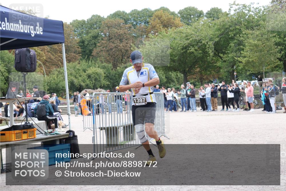 14.09.2025 - Stadtparktriathlon Strokosch-Dieckow http://msf.ph/oto/8898772 14.09.2025 14:03:36 Ziel 1397 meine-sportfotos.de