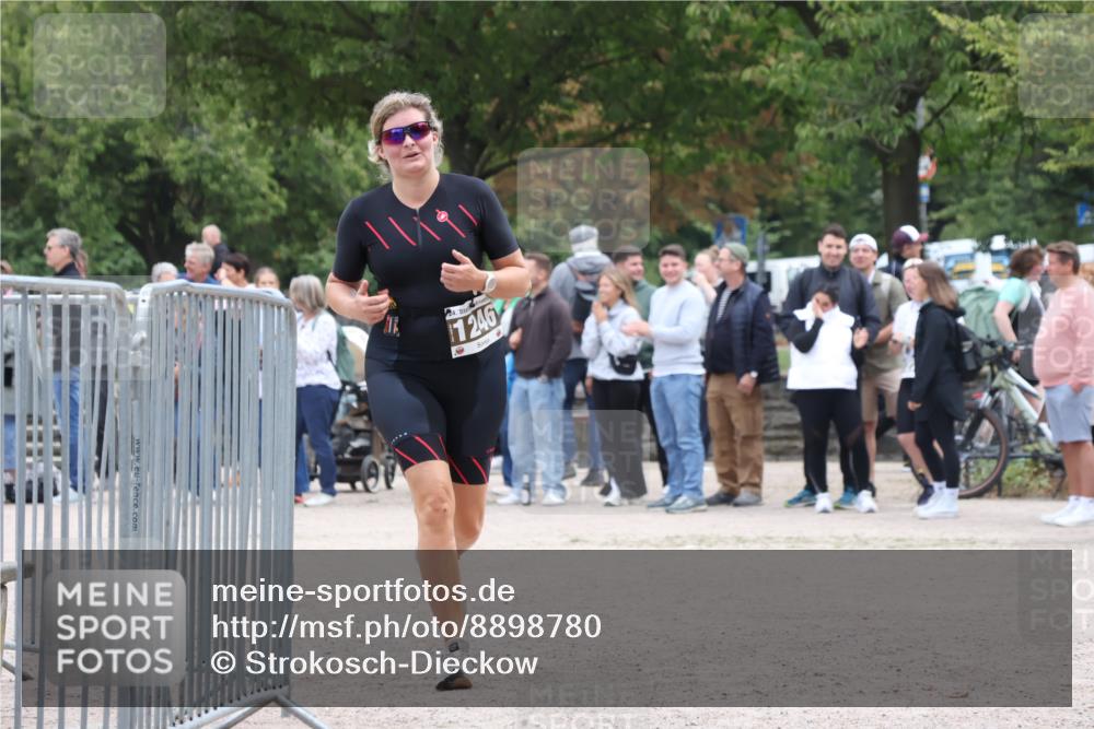 14.09.2025 - Stadtparktriathlon Strokosch-Dieckow http://msf.ph/oto/8898780 14.09.2025 14:03:43 Ziel 1246 meine-sportfotos.de