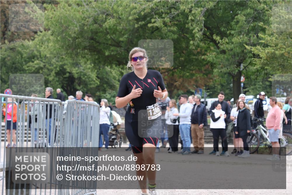 14.09.2025 - Stadtparktriathlon Strokosch-Dieckow http://msf.ph/oto/8898783 14.09.2025 14:03:44 Ziel 1246 meine-sportfotos.de