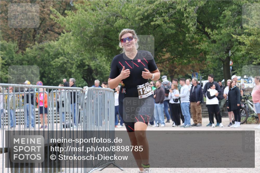 14.09.2025 - Stadtparktriathlon Strokosch-Dieckow http://msf.ph/oto/8898785 14.09.2025 14:03:45 Ziel 1246, 1543 meine-sportfotos.de