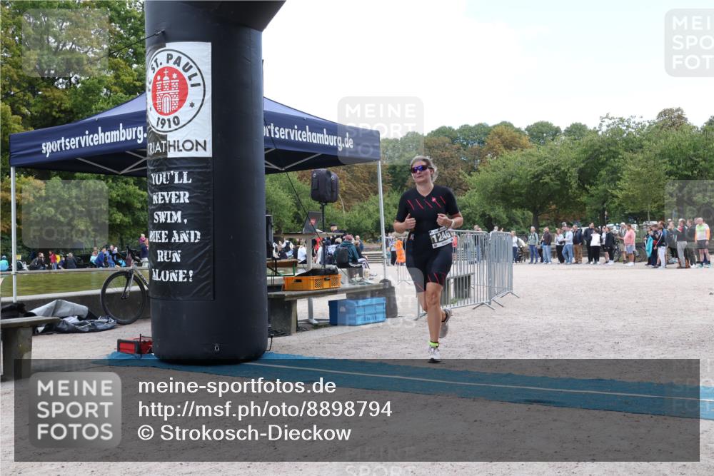 14.09.2025 - Stadtparktriathlon Strokosch-Dieckow http://msf.ph/oto/8898794 14.09.2025 14:03:46 Ziel 1246, 1543 meine-sportfotos.de