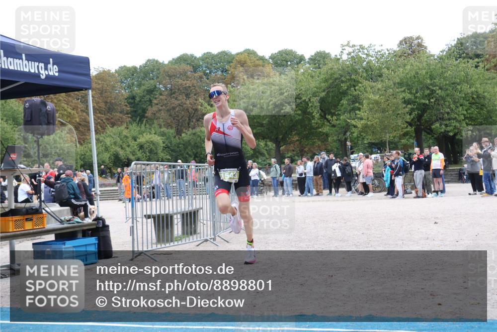14.09.2025 - Stadtparktriathlon Strokosch-Dieckow http://msf.ph/oto/8898801 14.09.2025 14:03:51 Ziel 1246, 1543 meine-sportfotos.de