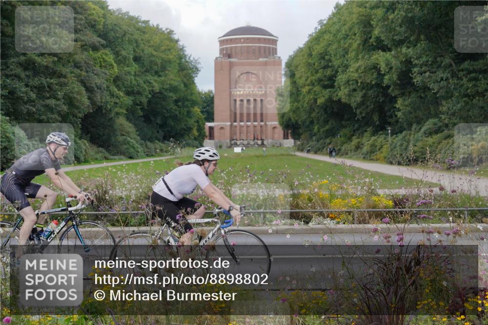 14.09.2025 - Stadtparktriathlon Michael Burmester http://msf.ph/oto/8898802 14.09.2025 12:47:54 Radfahren 1224, 1239, 1245, 1247, 1248, 1263, 1274, 1278, 1310, 1316, 1330, 1387, 1394 meine-sportfotos.de