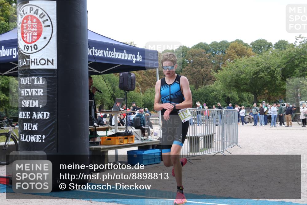 14.09.2025 - Stadtparktriathlon Strokosch-Dieckow http://msf.ph/oto/8898813 14.09.2025 14:04:51 Ziel 1546 meine-sportfotos.de