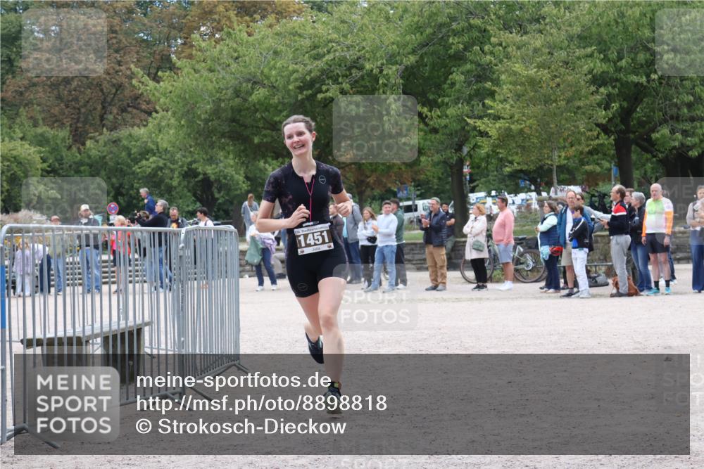 14.09.2025 - Stadtparktriathlon Strokosch-Dieckow http://msf.ph/oto/8898818 14.09.2025 14:05:22 Ziel 1451, 1608 meine-sportfotos.de