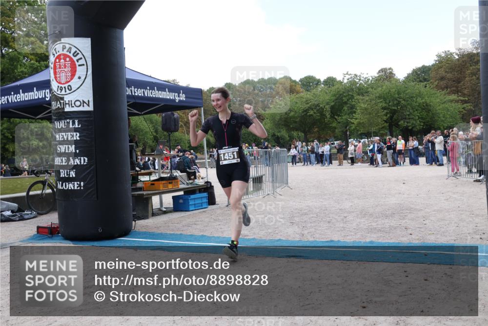 14.09.2025 - Stadtparktriathlon Strokosch-Dieckow http://msf.ph/oto/8898828 14.09.2025 14:05:23 Ziel 1451, 1608 meine-sportfotos.de