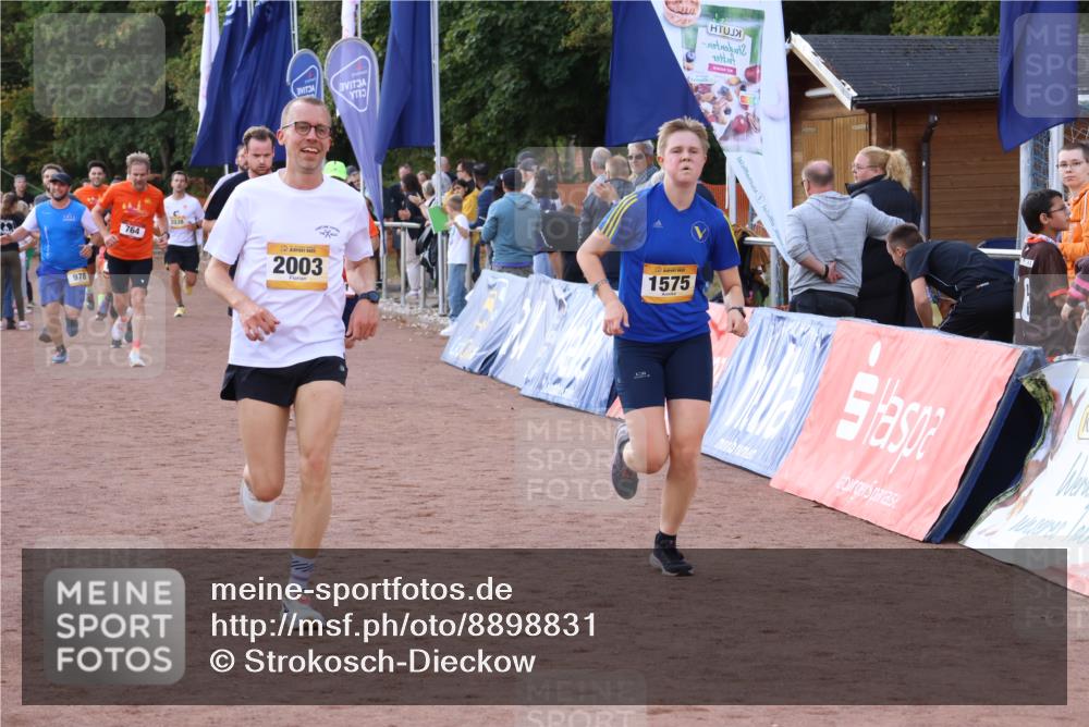 14.09.2025 - Airport Race Strokosch-Dieckow http://msf.ph/oto/8898831 14.09.2025 12:26:17 Ziel 122, 149, 151, 245, 321, 764, 978, 1276, 1401, 1433, 1575, 1881, 2003, 2038, 4235 meine-sportfotos.de