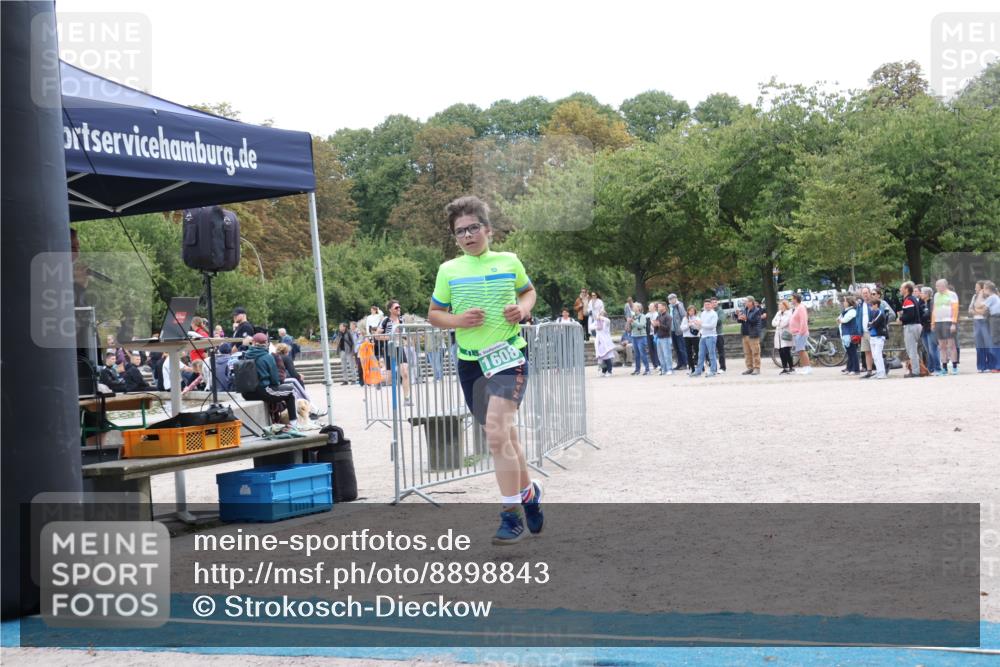 14.09.2025 - Stadtparktriathlon Strokosch-Dieckow http://msf.ph/oto/8898843 14.09.2025 14:05:28 Ziel 1451, 1506, 1608 meine-sportfotos.de