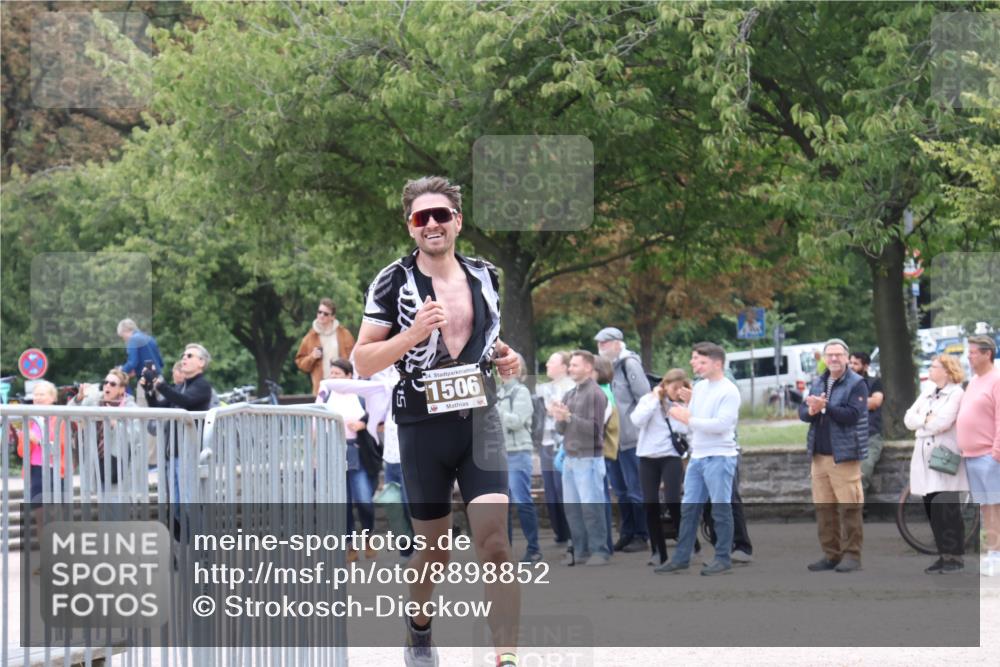 14.09.2025 - Stadtparktriathlon Strokosch-Dieckow http://msf.ph/oto/8898852 14.09.2025 14:05:31 Ziel 1506, 1608 meine-sportfotos.de