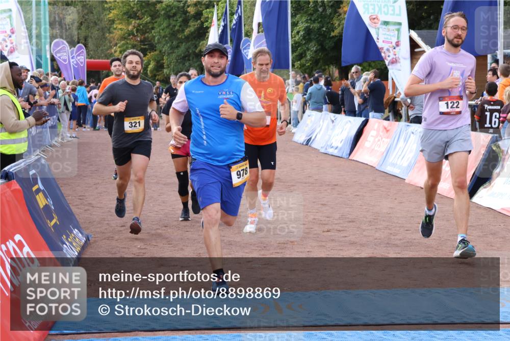 14.09.2025 - Airport Race Strokosch-Dieckow http://msf.ph/oto/8898869 14.09.2025 12:26:23 Ziel 122, 149, 151, 321, 334, 764, 978, 1276, 1312, 1401, 1575, 1881, 2038, 2135, 4240 meine-sportfotos.de