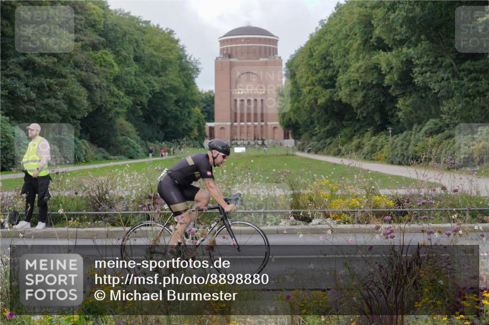 14.09.2025 - Stadtparktriathlon Michael Burmester http://msf.ph/oto/8898880 14.09.2025 12:48:44 Radfahren 1175, 1289, 1384, 1403 meine-sportfotos.de
