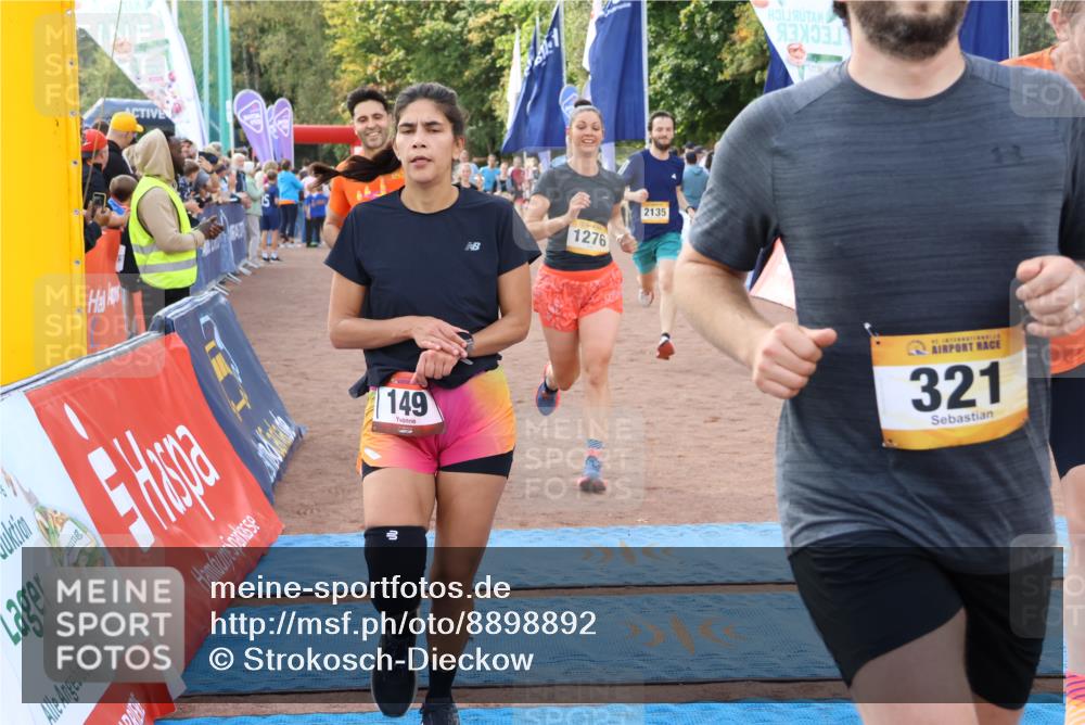 14.09.2025 - Airport Race Strokosch-Dieckow http://msf.ph/oto/8898892 14.09.2025 12:26:25 Ziel 122, 149, 151, 321, 334, 764, 978, 1276, 1312, 1401, 1592, 1881, 2038, 2135, 4240 meine-sportfotos.de