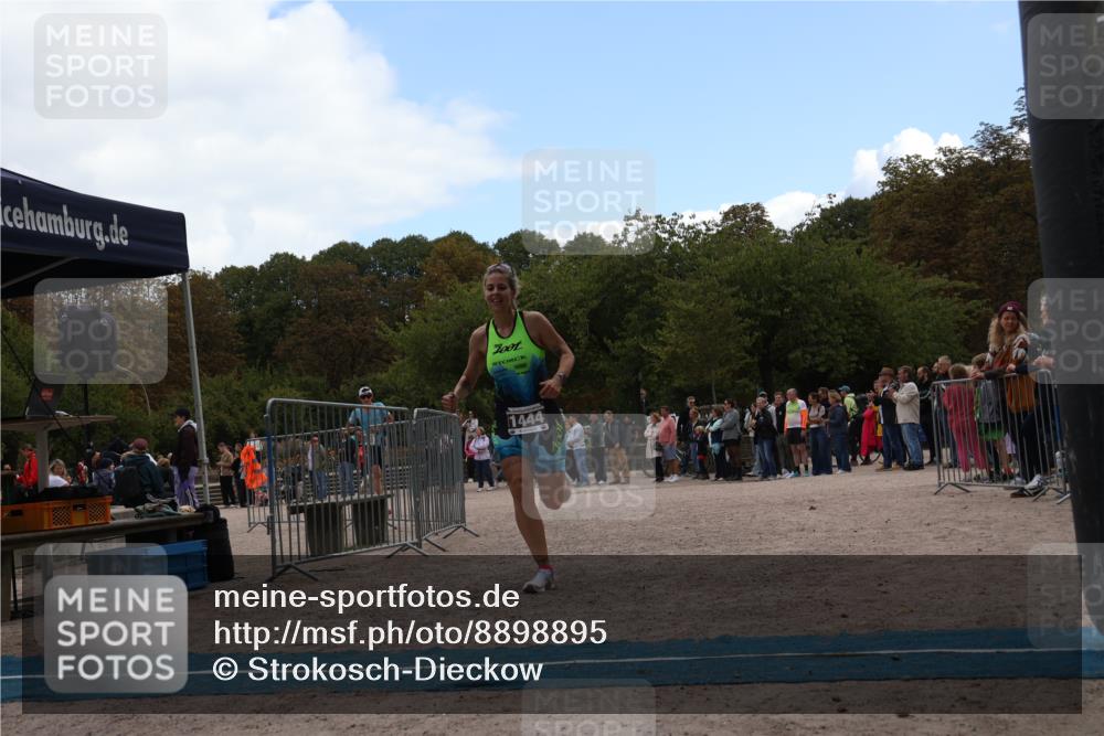 14.09.2025 - Stadtparktriathlon Strokosch-Dieckow http://msf.ph/oto/8898895 14.09.2025 14:06:08 Ziel 1444, 1541 meine-sportfotos.de