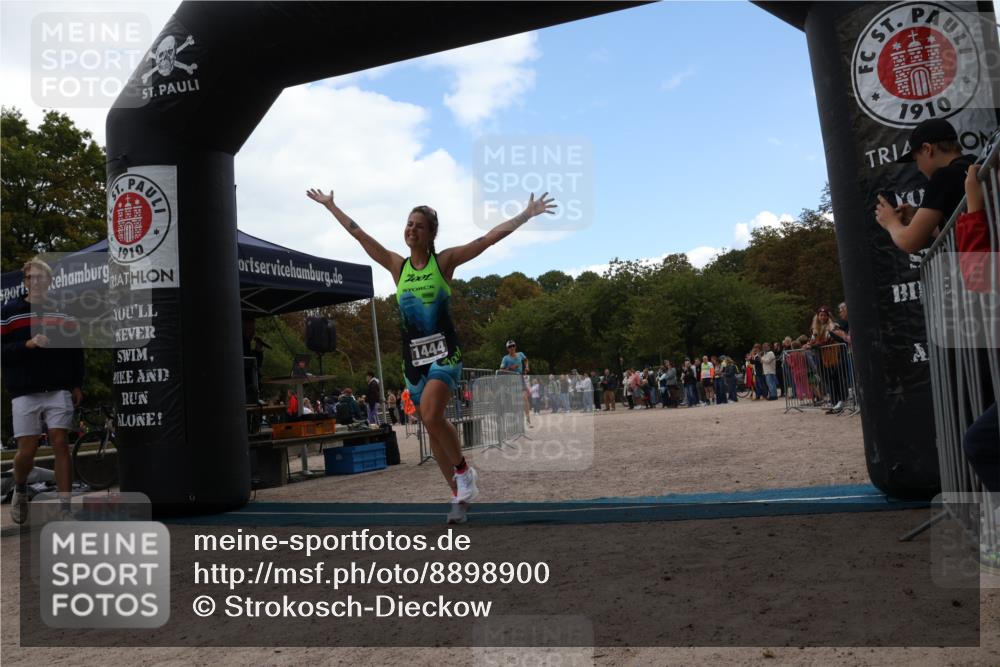 14.09.2025 - Stadtparktriathlon Strokosch-Dieckow http://msf.ph/oto/8898900 14.09.2025 14:06:09 Ziel 1444, 1541 meine-sportfotos.de
