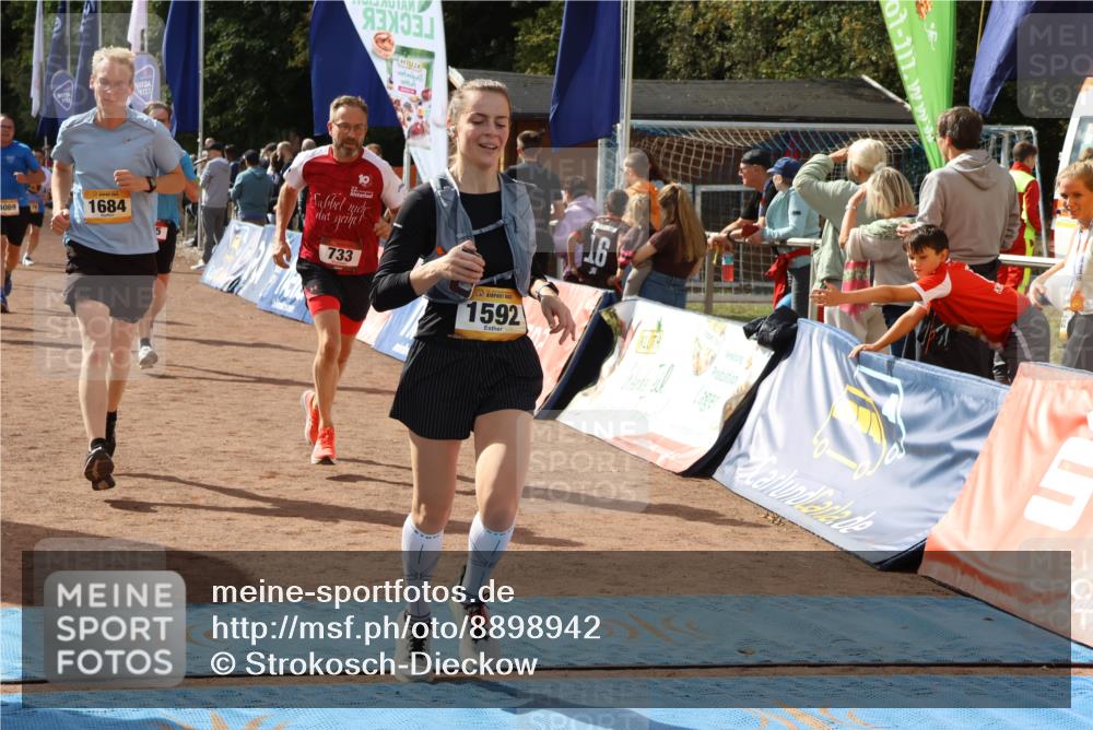 14.09.2025 - Airport Race Strokosch-Dieckow http://msf.ph/oto/8898942 14.09.2025 12:26:34 Ziel 285, 334, 361, 636, 733, 915, 1110, 1312, 1592, 1684, 2103, 2144, 2178, 4047, 4069, 4240 meine-sportfotos.de