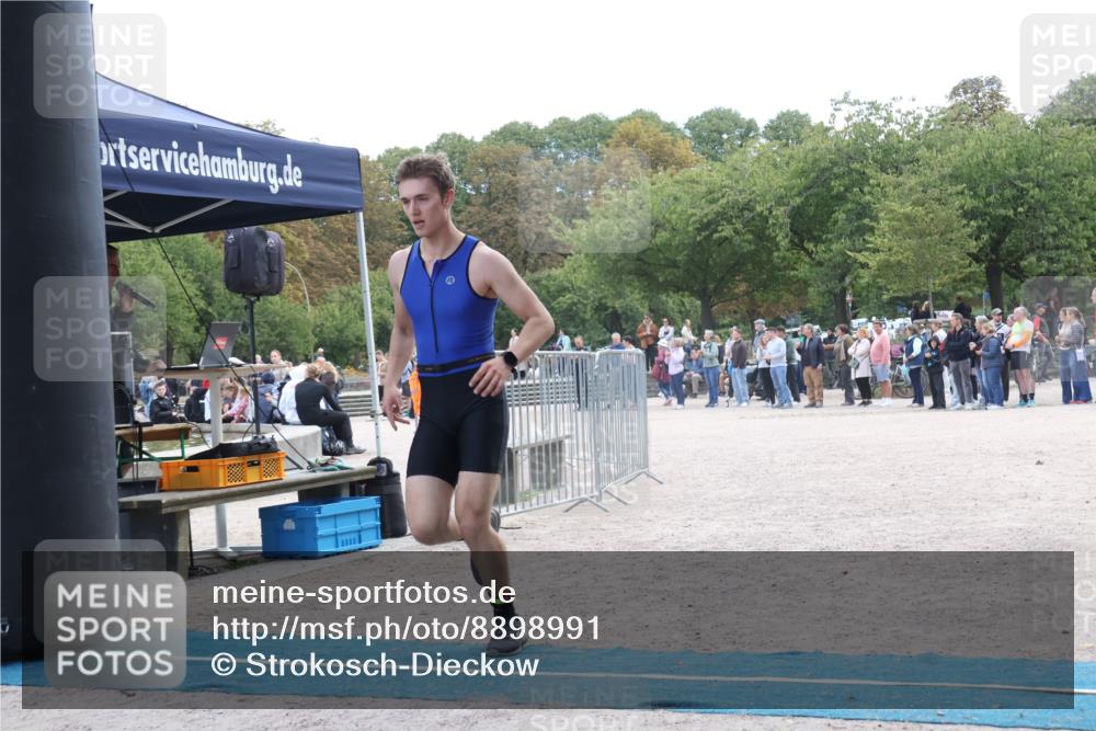 14.09.2025 - Stadtparktriathlon Strokosch-Dieckow http://msf.ph/oto/8898991 14.09.2025 14:08:47 Ziel 1489, 1498 meine-sportfotos.de