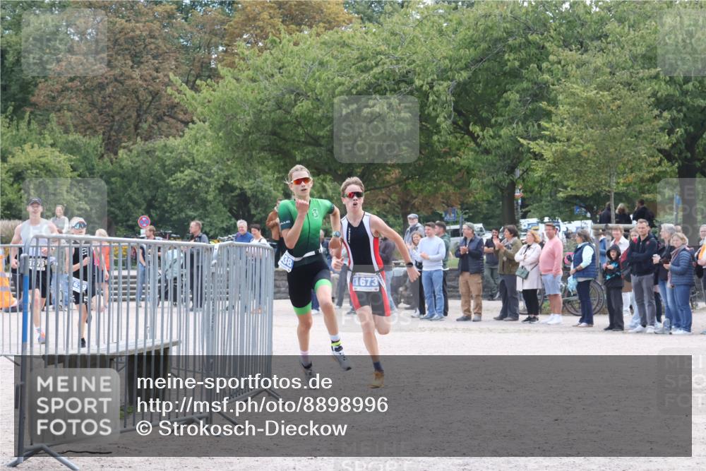 14.09.2025 - Stadtparktriathlon Strokosch-Dieckow http://msf.ph/oto/8898996 14.09.2025 14:09:02 Ziel 1473, 1638, 1639, 1673 meine-sportfotos.de