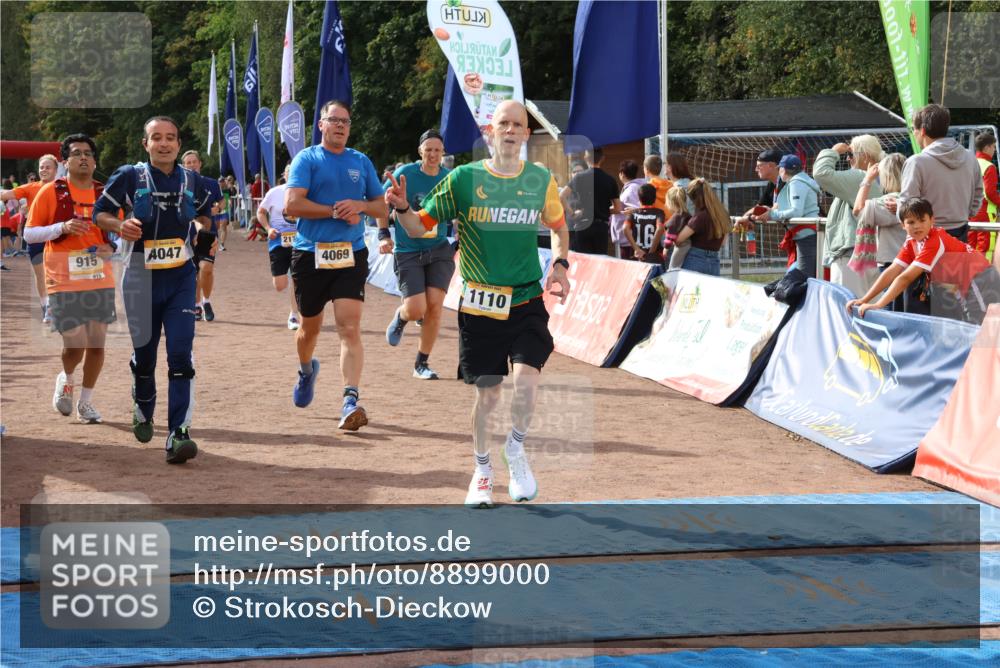 14.09.2025 - Airport Race Strokosch-Dieckow http://msf.ph/oto/8899000 14.09.2025 12:26:38 Ziel 285, 330, 361, 636, 733, 915, 1110, 1592, 1684, 2103, 2133, 2144, 2178, 4017, 4047, 4069 meine-sportfotos.de