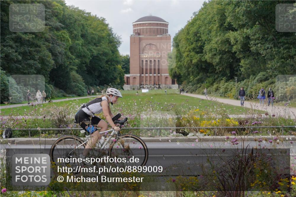 14.09.2025 - Stadtparktriathlon Michael Burmester http://msf.ph/oto/8899009 14.09.2025 12:50:22 Radfahren 1222, 1250, 1331, 1334, 1361, 1383, 1405 meine-sportfotos.de