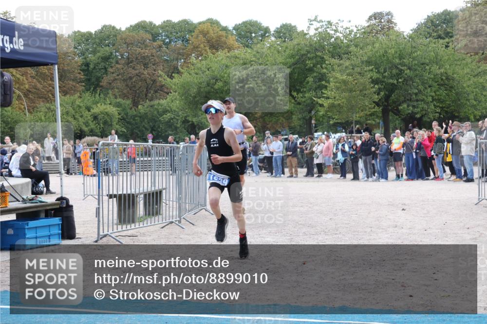 14.09.2025 - Stadtparktriathlon Strokosch-Dieckow http://msf.ph/oto/8899010 14.09.2025 14:09:05 Ziel 1473, 1638, 1639, 1673 meine-sportfotos.de