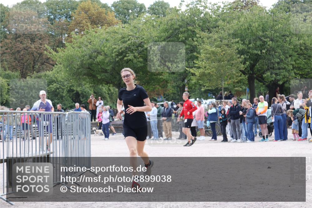 14.09.2025 - Stadtparktriathlon Strokosch-Dieckow http://msf.ph/oto/8899038 14.09.2025 14:09:25 Ziel 1443, 1511 meine-sportfotos.de