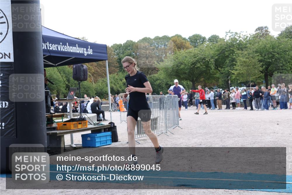 14.09.2025 - Stadtparktriathlon Strokosch-Dieckow http://msf.ph/oto/8899045 14.09.2025 14:09:26 Ziel 1443, 1511 meine-sportfotos.de