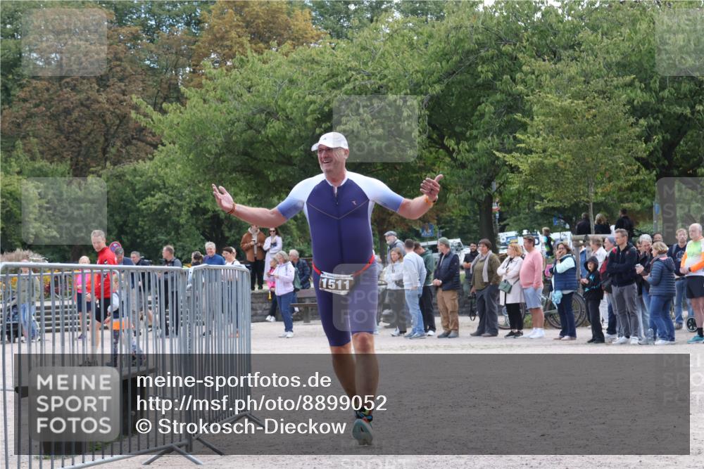 14.09.2025 - Stadtparktriathlon Strokosch-Dieckow http://msf.ph/oto/8899052 14.09.2025 14:09:29 Ziel 1443, 1511 meine-sportfotos.de