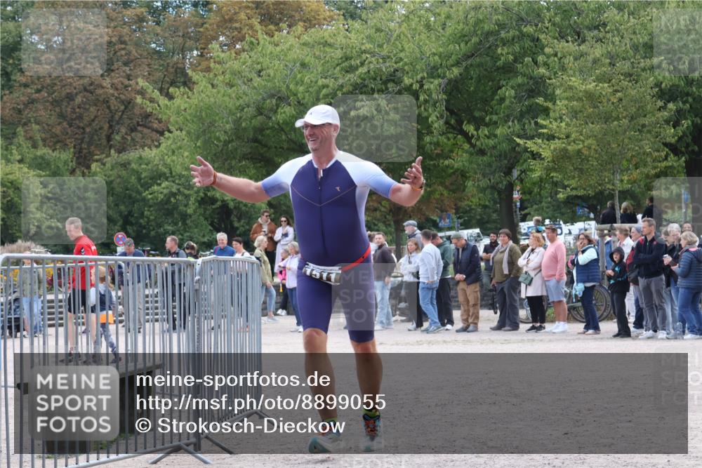14.09.2025 - Stadtparktriathlon Strokosch-Dieckow http://msf.ph/oto/8899055 14.09.2025 14:09:29 Ziel 1443, 1511 meine-sportfotos.de