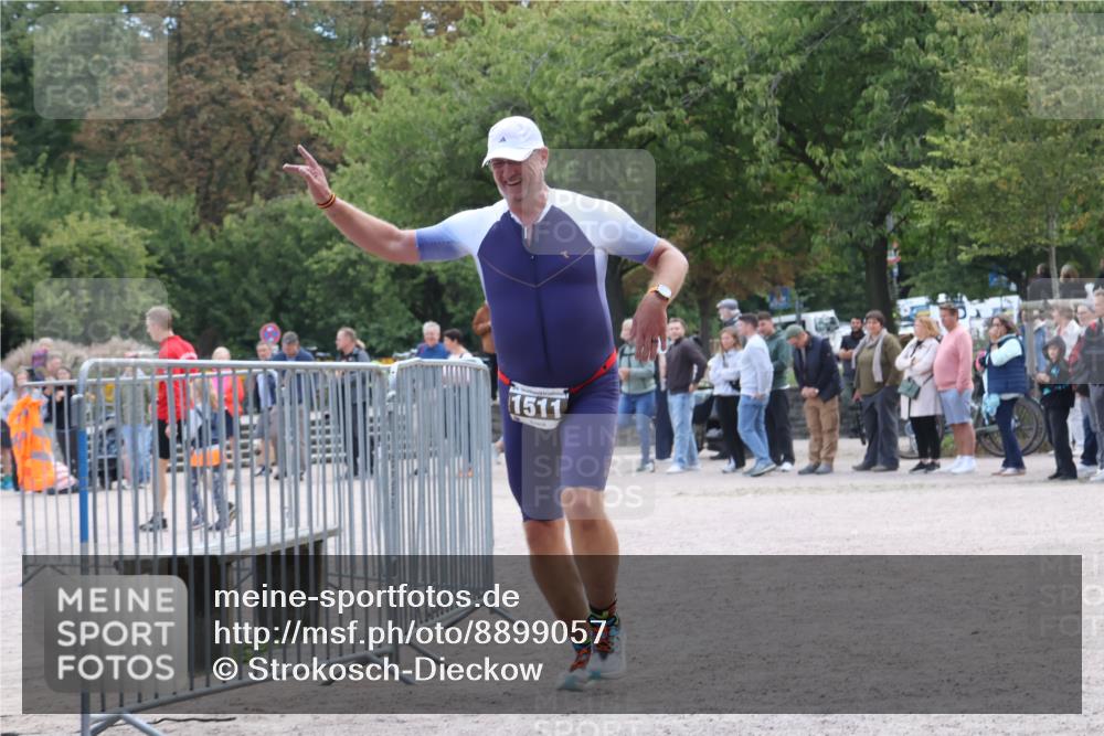 14.09.2025 - Stadtparktriathlon Strokosch-Dieckow http://msf.ph/oto/8899057 14.09.2025 14:09:29 Ziel 1443, 1511 meine-sportfotos.de