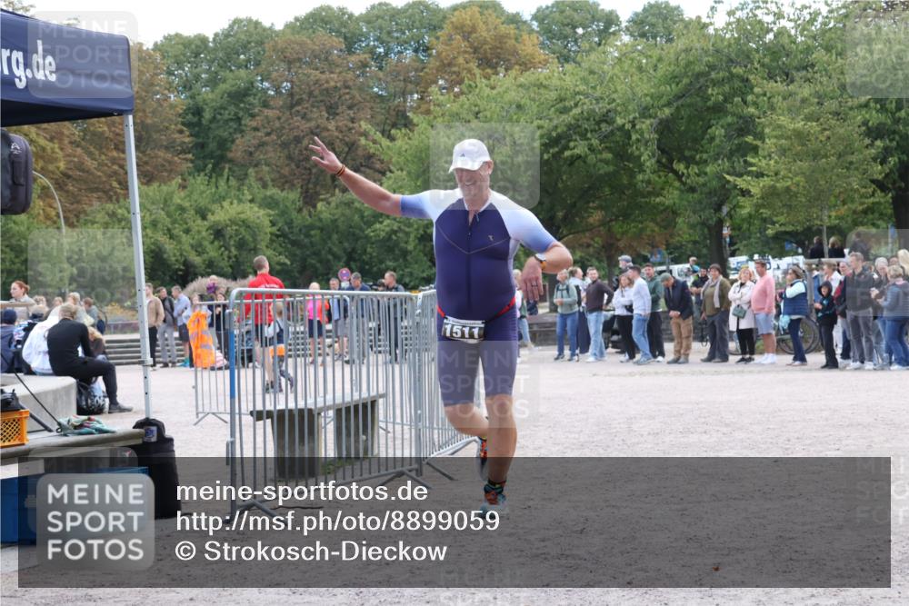 14.09.2025 - Stadtparktriathlon Strokosch-Dieckow http://msf.ph/oto/8899059 14.09.2025 14:09:29 Ziel 1443, 1511 meine-sportfotos.de
