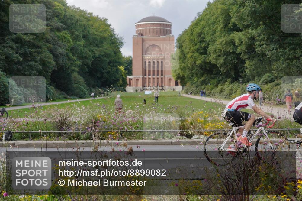 14.09.2025 - Stadtparktriathlon Michael Burmester http://msf.ph/oto/8899082 14.09.2025 12:51:12 Radfahren 1228, 1244, 1280, 1314, 1323, 1386, 1390, 1391 meine-sportfotos.de