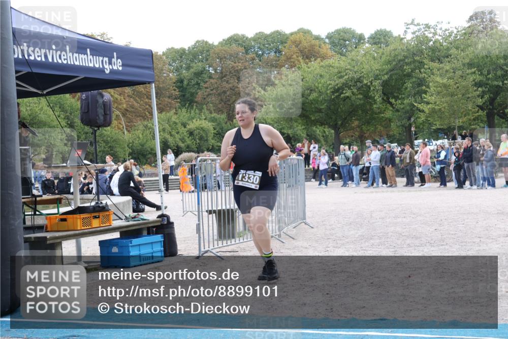 14.09.2025 - Stadtparktriathlon Strokosch-Dieckow http://msf.ph/oto/8899101 14.09.2025 14:10:11 Ziel 1330, 1646, 1677 meine-sportfotos.de