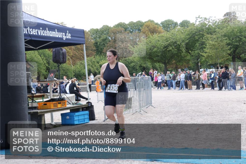 14.09.2025 - Stadtparktriathlon Strokosch-Dieckow http://msf.ph/oto/8899104 14.09.2025 14:10:11 Ziel 1330, 1646, 1677 meine-sportfotos.de