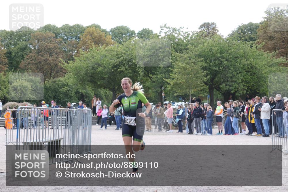 14.09.2025 - Stadtparktriathlon Strokosch-Dieckow http://msf.ph/oto/8899110 14.09.2025 14:10:27 Ziel 1456 meine-sportfotos.de