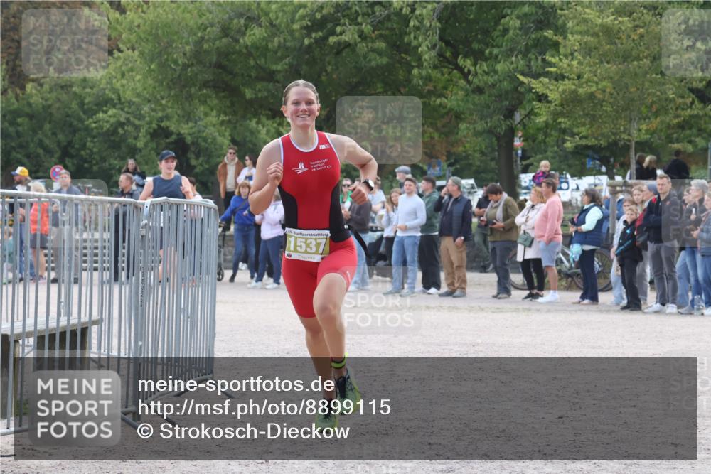 14.09.2025 - Stadtparktriathlon Strokosch-Dieckow http://msf.ph/oto/8899115 14.09.2025 14:10:33 Ziel 1432, 1456, 1537 meine-sportfotos.de