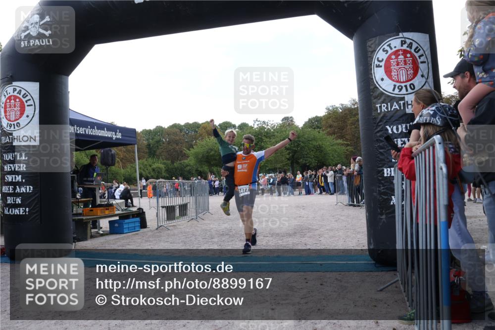 14.09.2025 - Stadtparktriathlon Strokosch-Dieckow http://msf.ph/oto/8899167 14.09.2025 14:10:48 Ziel 1477 meine-sportfotos.de