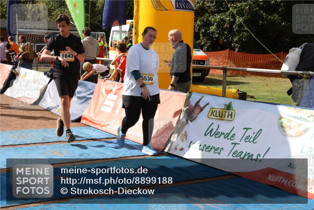 14.09.2025 - Airport Race Strokosch-Dieckow http://msf.ph/oto/8899188 14.09.2025 12:27:03 Ziel 123, 277, 297, 298, 589, 644, 805, 1414, 1643, 1658, 1707, 1776, 1960, 4135, 4181, 5530 meine-sportfotos.de