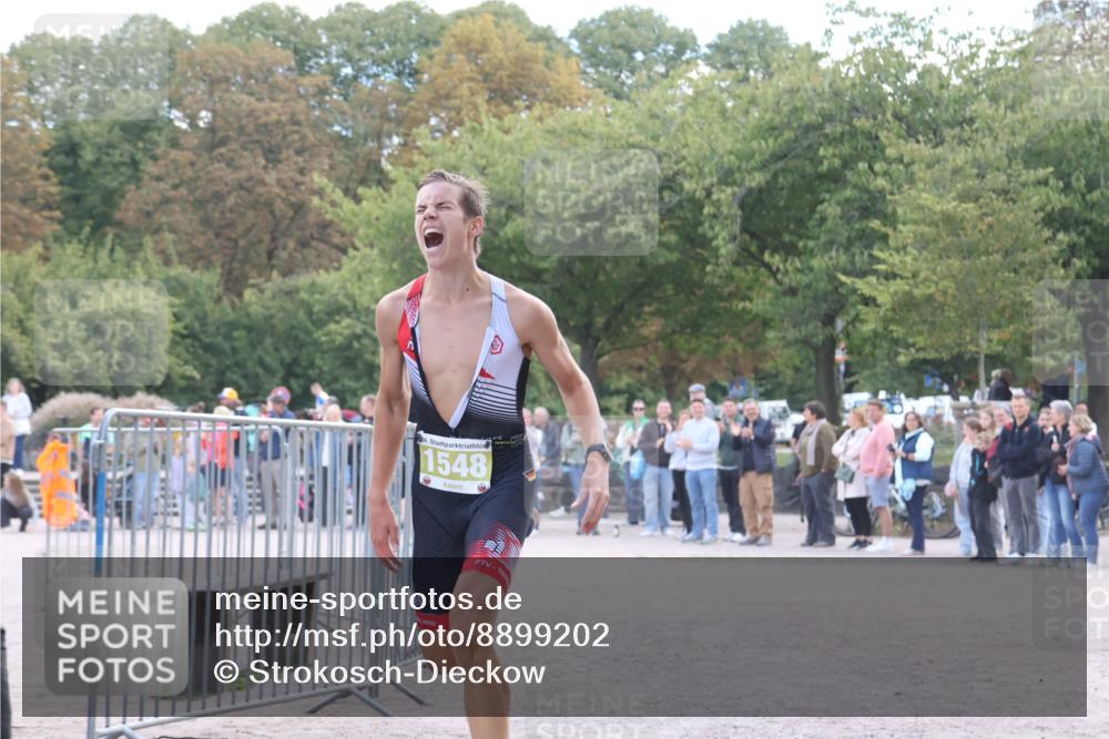 14.09.2025 - Stadtparktriathlon Strokosch-Dieckow http://msf.ph/oto/8899202 14.09.2025 14:11:15 Ziel 1427, 1480, 1548 meine-sportfotos.de